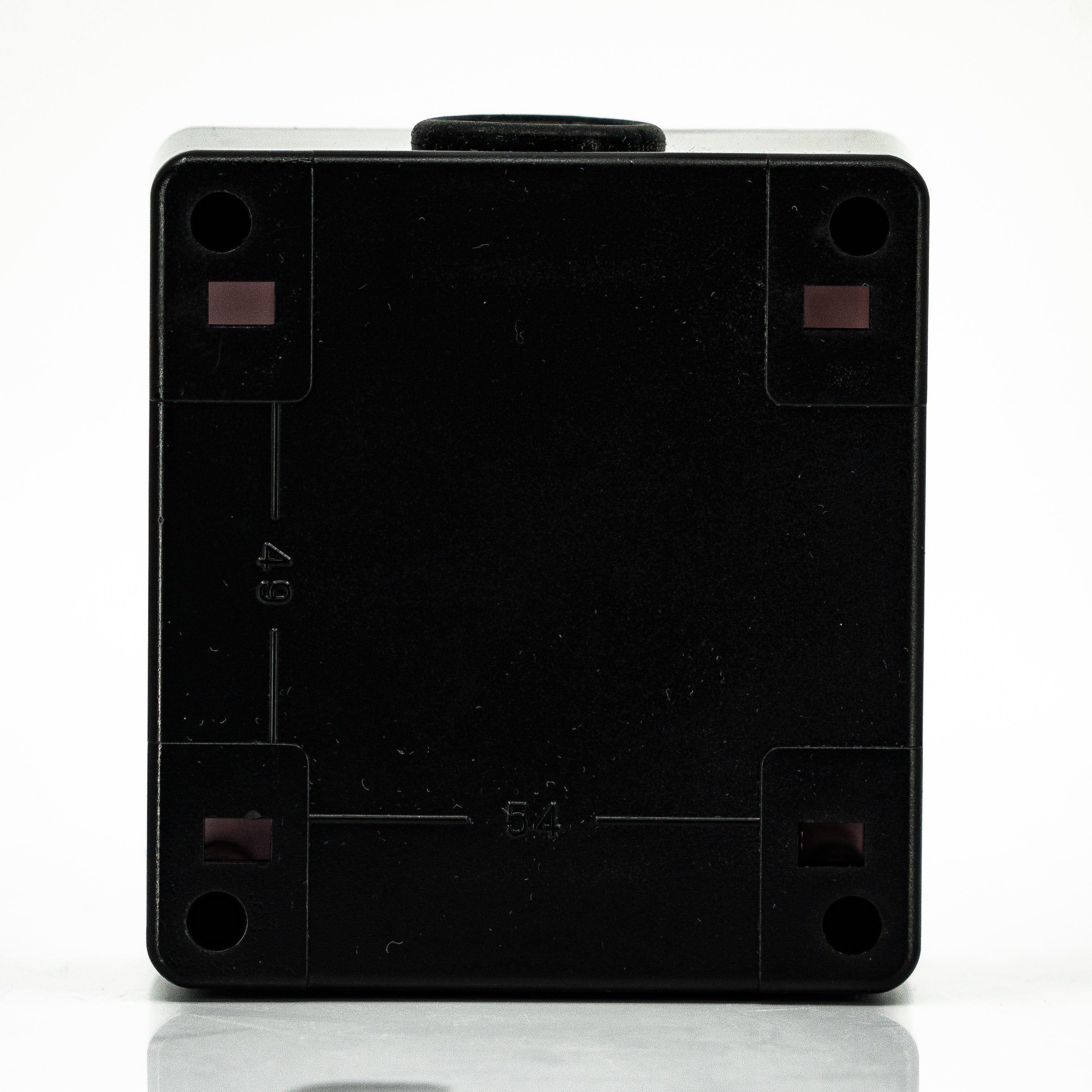 Caja en material de plastico, 1 orificio, para unidades de 22mm, base negra cubierta blanca