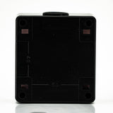 Caja en material de plastico, 1 orificio, para unidades de 22mm, base negra cubierta blanca