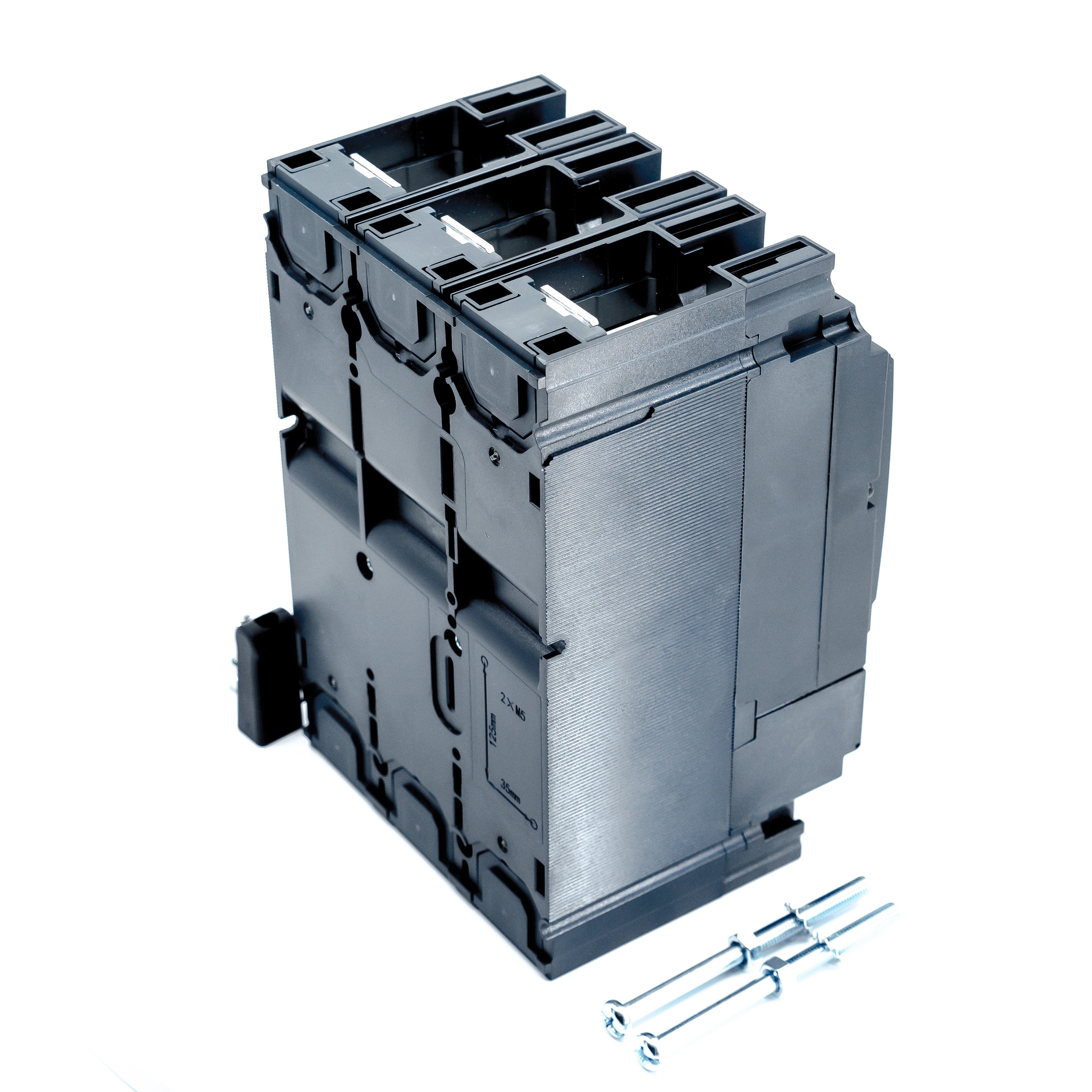 Interruptor termomagnetico, 3 polos, caja moldeada, amperaje ajustable, 105x158x100mm.