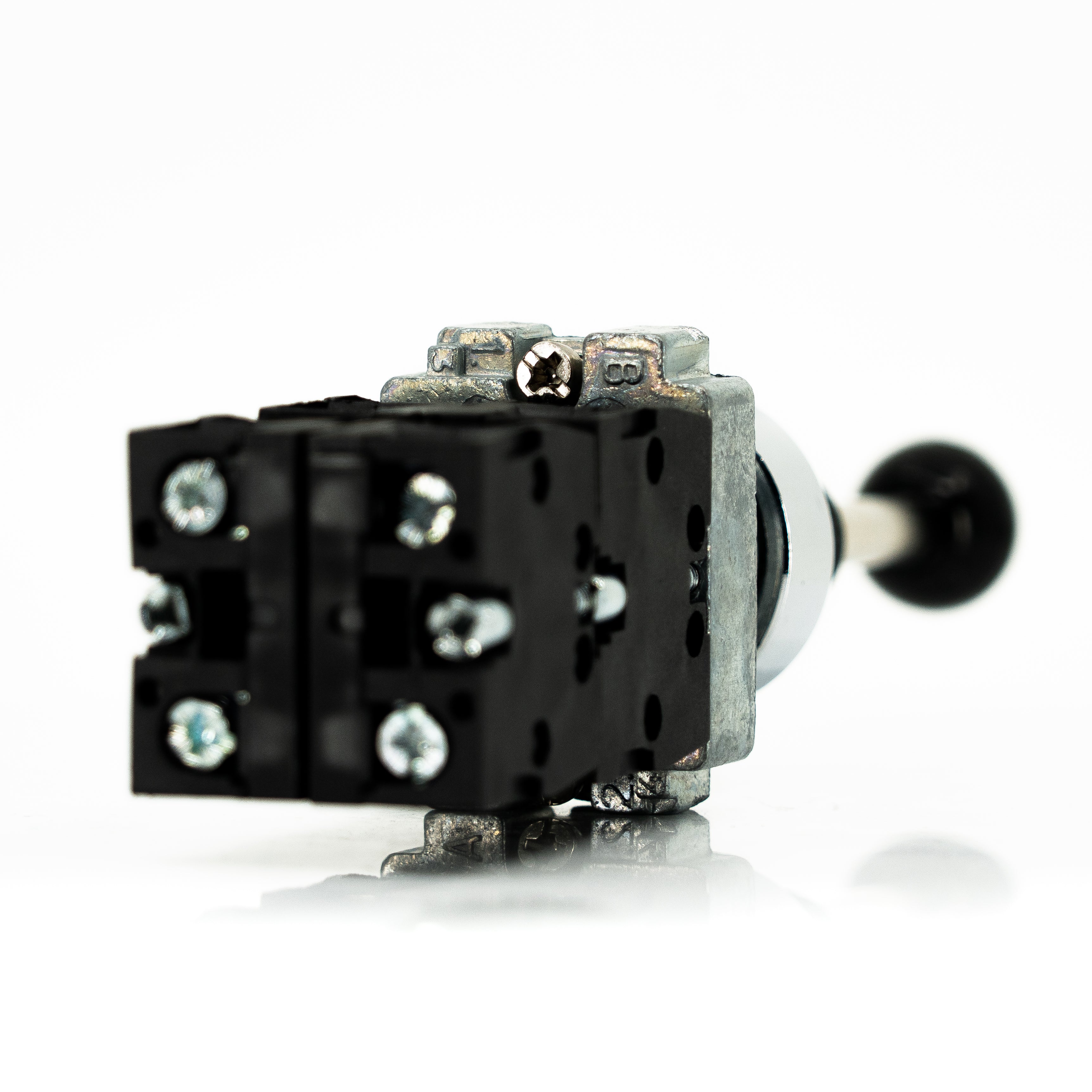 Selector palanca joystick, 4 direcciones momentaneas con retorno al centro, bastidor metálico, 10A/400VCA