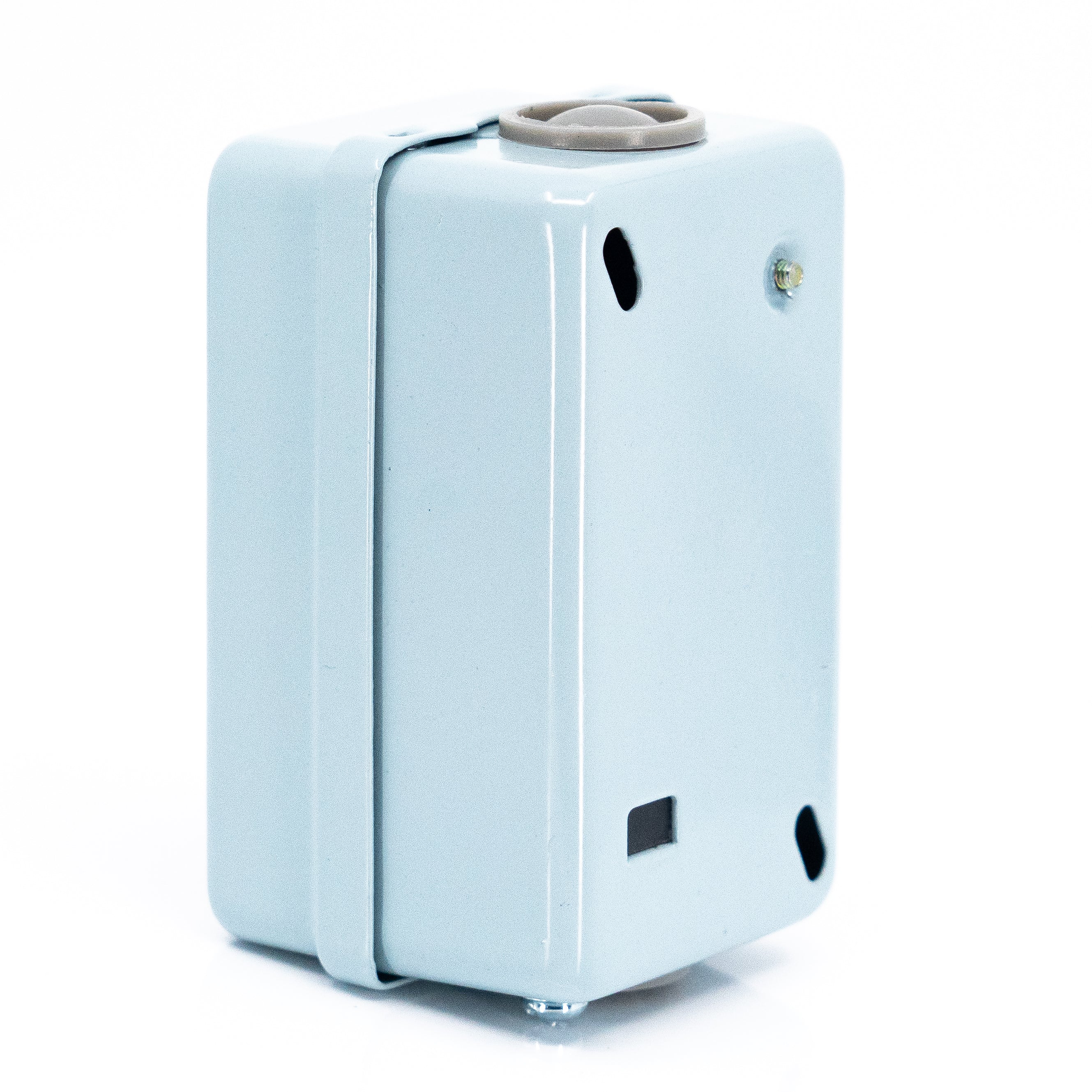 Arrancador manual trifásico, 15 Amp, en gabinete metálico, 2 botones negro y rojo (Arrancar - Parar)