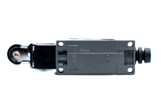 Interruptores de limite serie AH, tamaño pequeño, cuerpo metálico con cubierta y rodillo plásticos